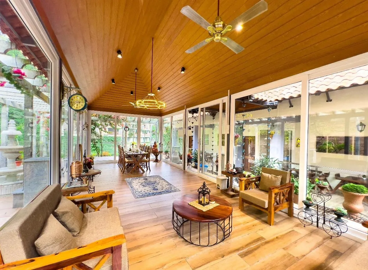 Kacholam Serviced Villa Munnar