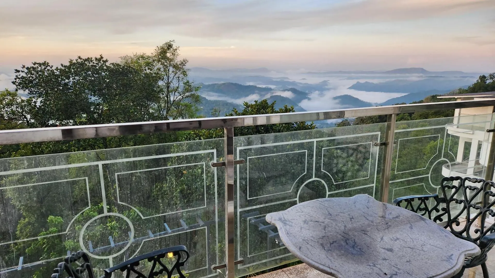Hotel Kacholam Serviced Villa Munnar India